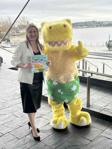 Laura and Mascot